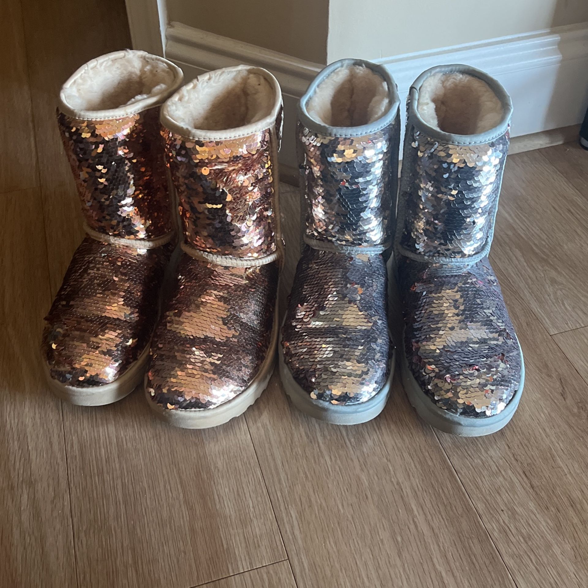 Women Sequin UGG Boots Size 5 
