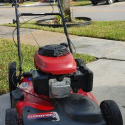 Lawn mower/ Honda GCV160 High Wheels Self Propelled Perfect Working Condition!