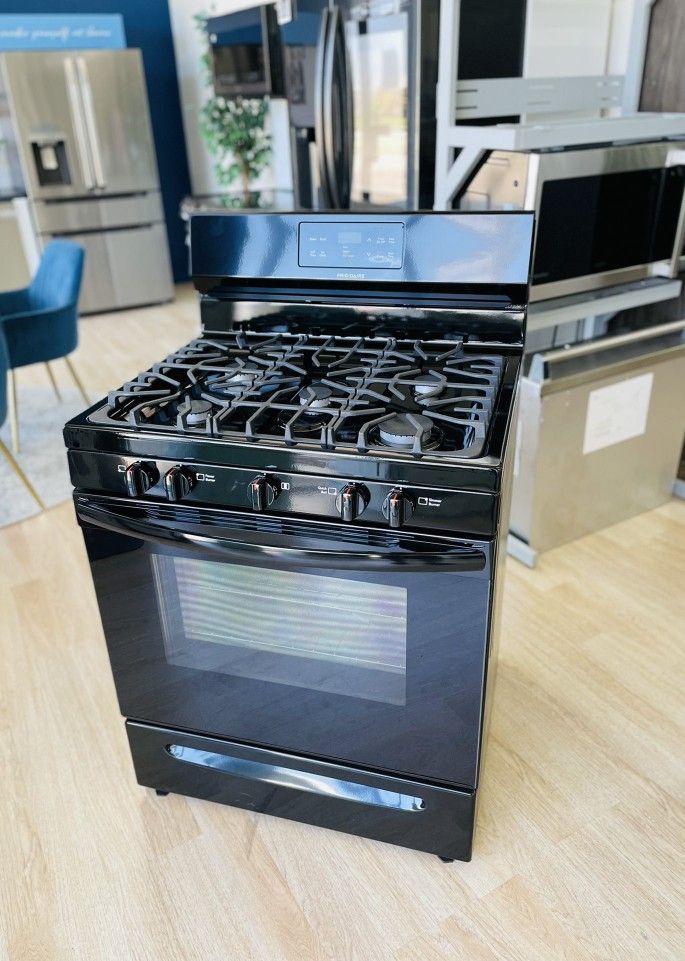 Frigidaire - 5.0 Cu. Ft. Self-Cleaning Freestanding Gas Range - Black MJEX