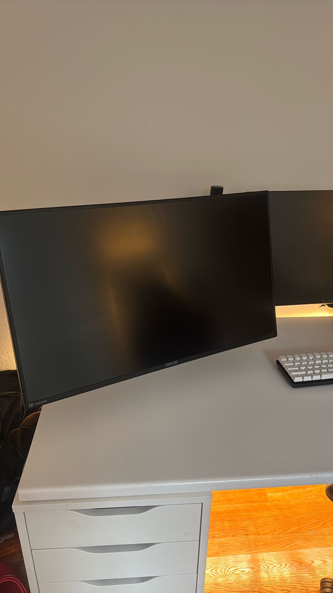 ASUS VG279Q 27" Full HD 1080p IPS 144Hz Monitor