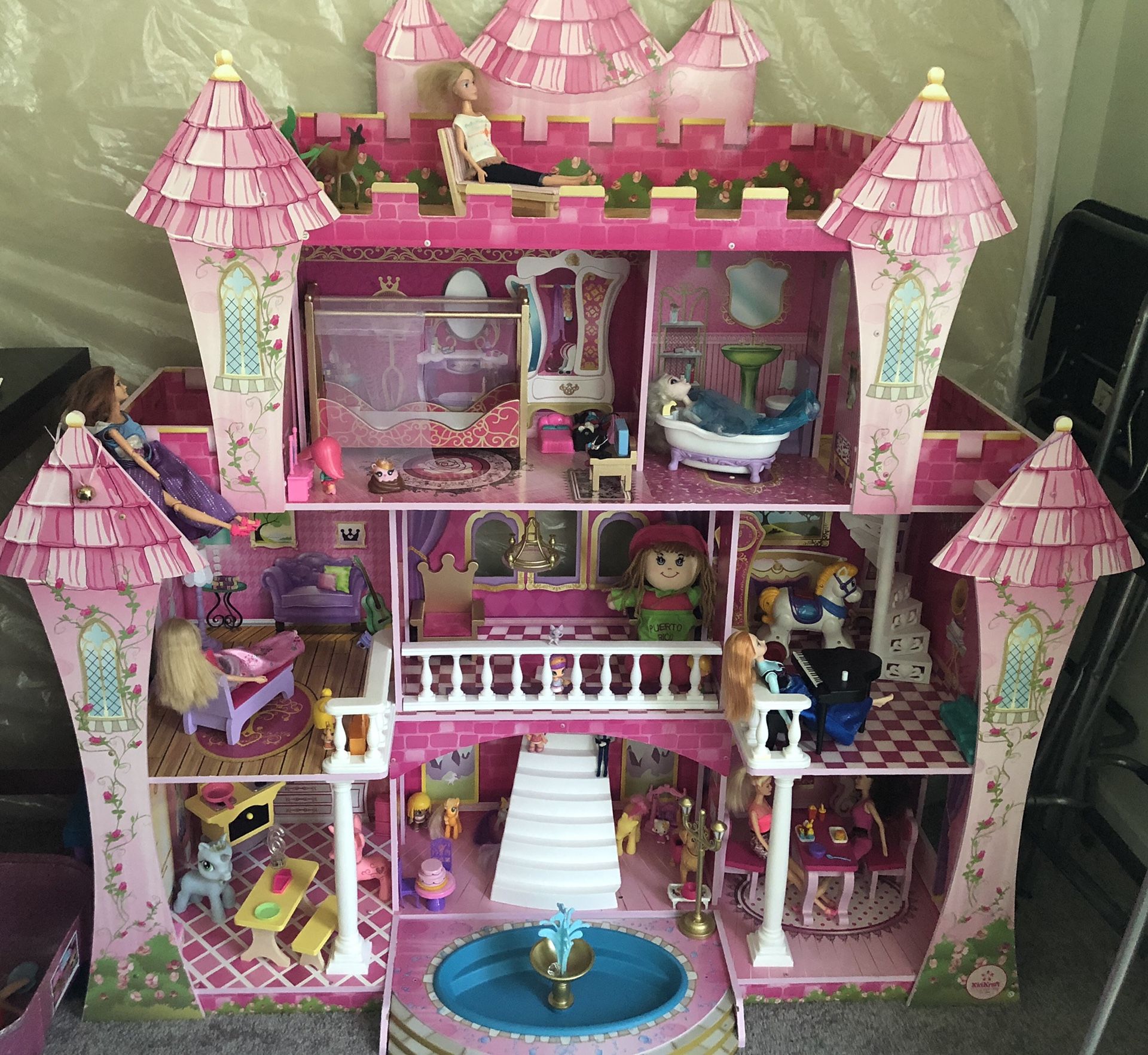 Doll House