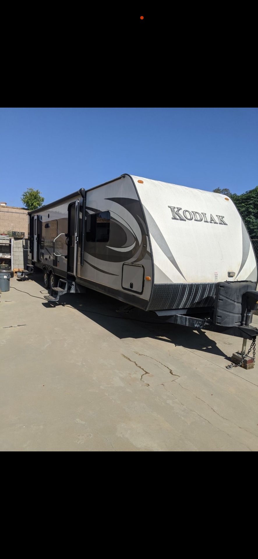 Kodiak Travel Trailer 298RLSL 2014