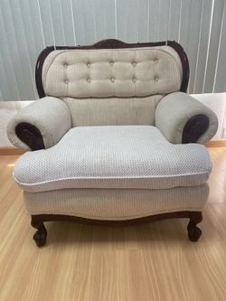 Victorian Armchair — DPE Fine Furniture 🪑