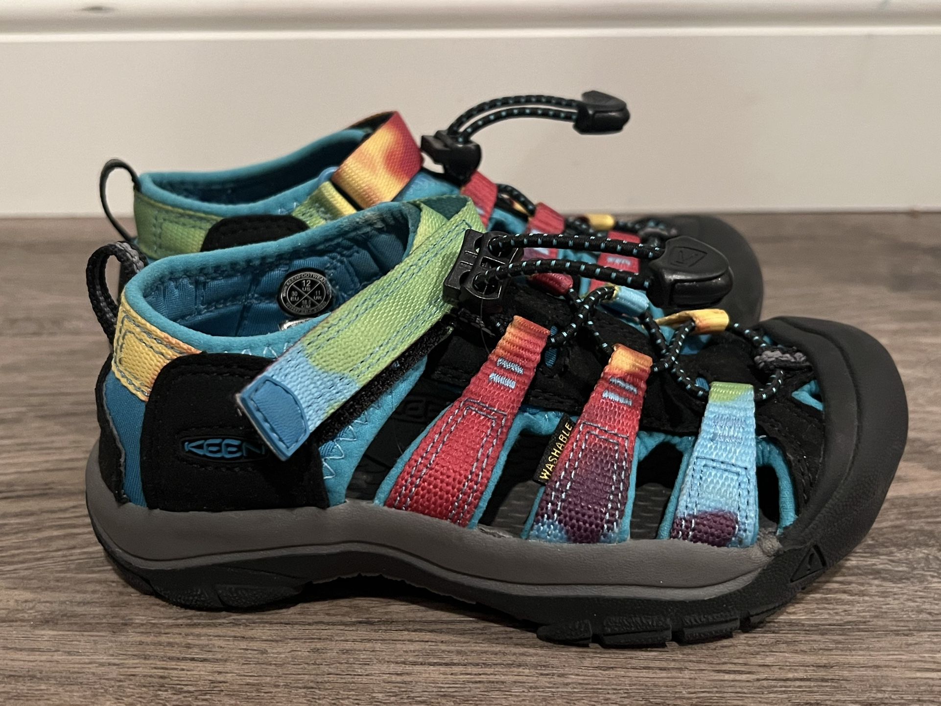 KEEN Unisex Child Newport H2 Closed Toe Water Sandals. Size 12. Rainbow Tie Dye.