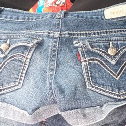 Brand New Levi's Shorts 