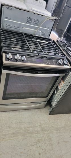Stainless Gas Five Burners Everything Works Delivery  + Installation Available Fee Depend On Address 