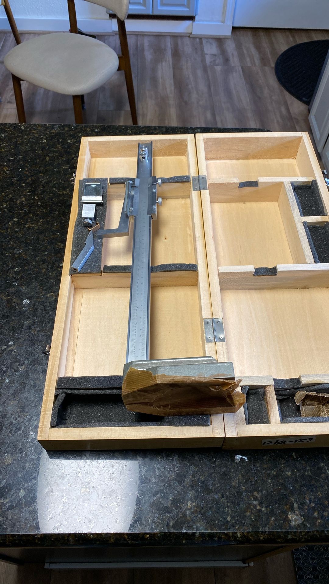 Height Gauge For Metal Working