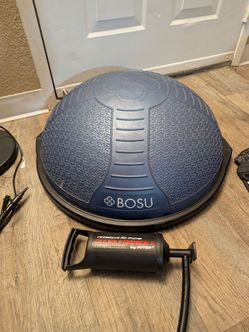 BOSU Ball Balance Trainer with pump