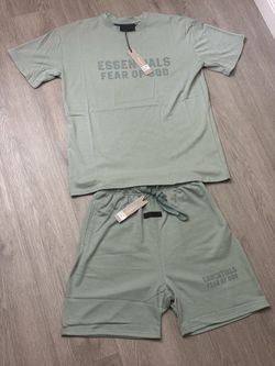 Essentials set