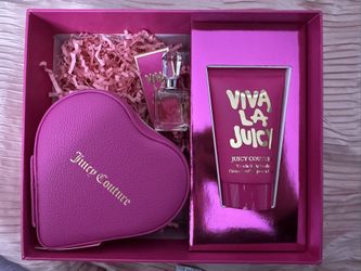 JUICY COUTURE