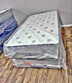 Fresh Start with New Mattress & Box Spring – Delivered to You!