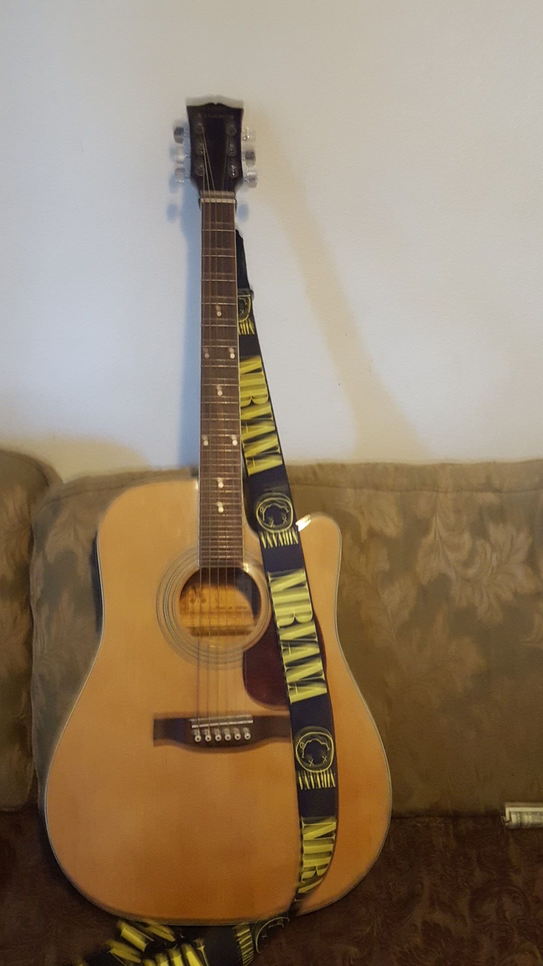 Harmania guitar