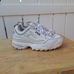 Kids Size 7 FILA Disruptor