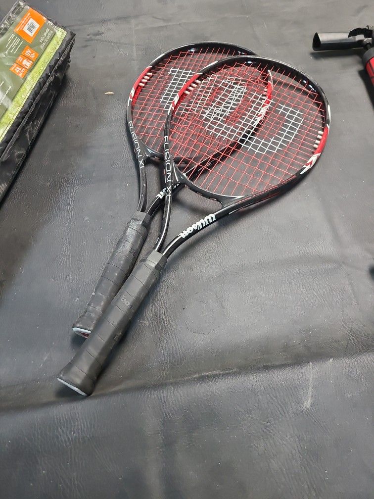 Tennis rackets 