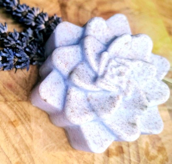 Lavender 🪻💜 Oatmeal Soap 