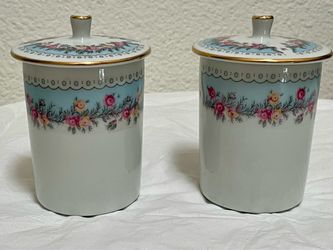 Vintage Tatung Taiwan Lidded Porcelain Tea Cups / Mugs (Set of 2) – Floral & Gold Trim