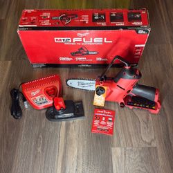 Milwaukee 2527-21 M12 FUEL HATCHET 6 in Pruning Saw Brushless kit