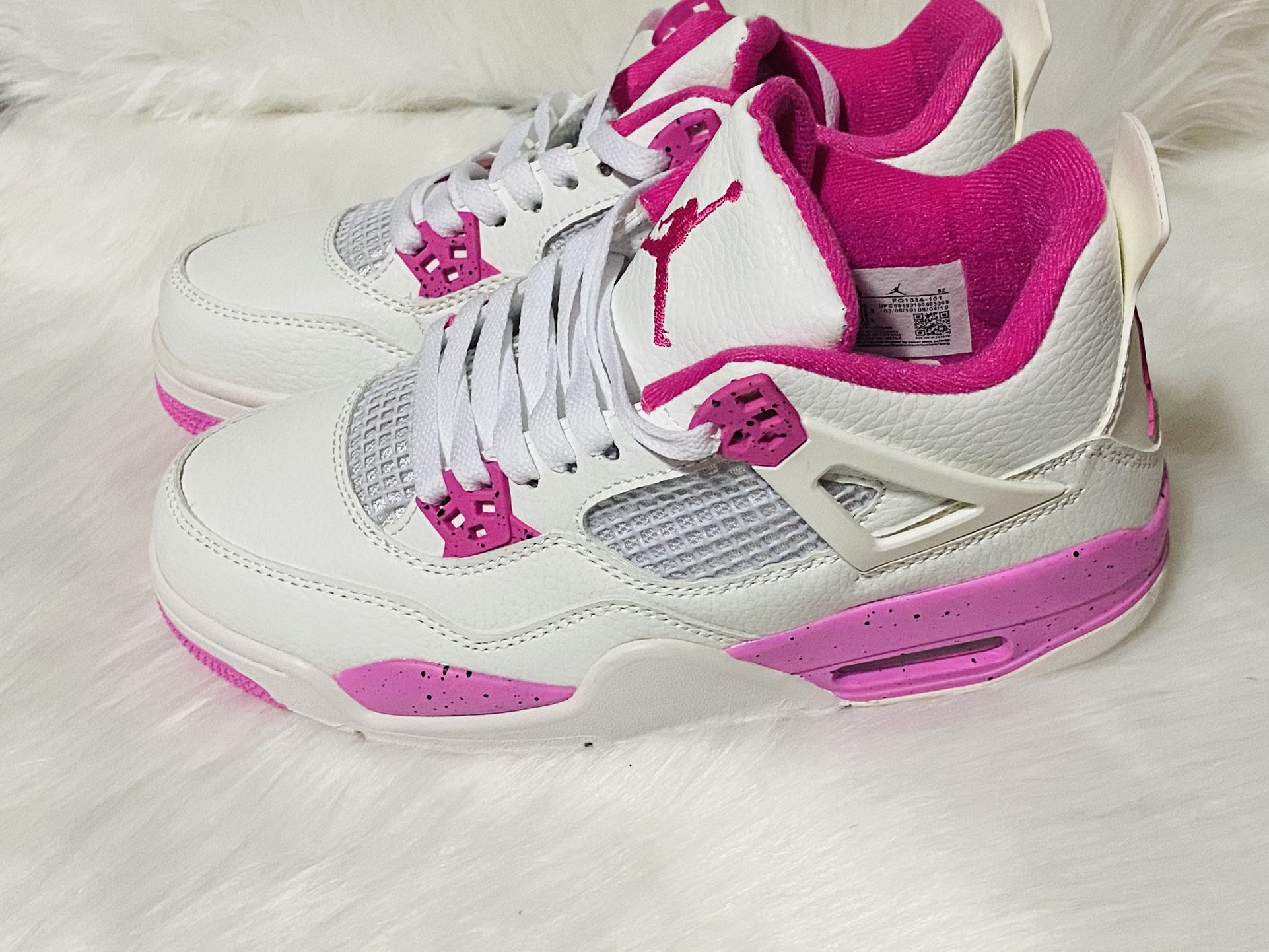 Nike Air Jordan 4 Retro “White & Pink” – Women’s / Youth Sneakers – Classic Jordan 4 Style – New