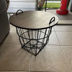 SIDE COFFEE TABLE AND STORAGE 
