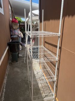 Storage rack