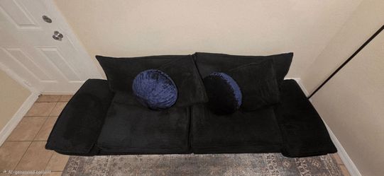 Comfy Sofa/Couch