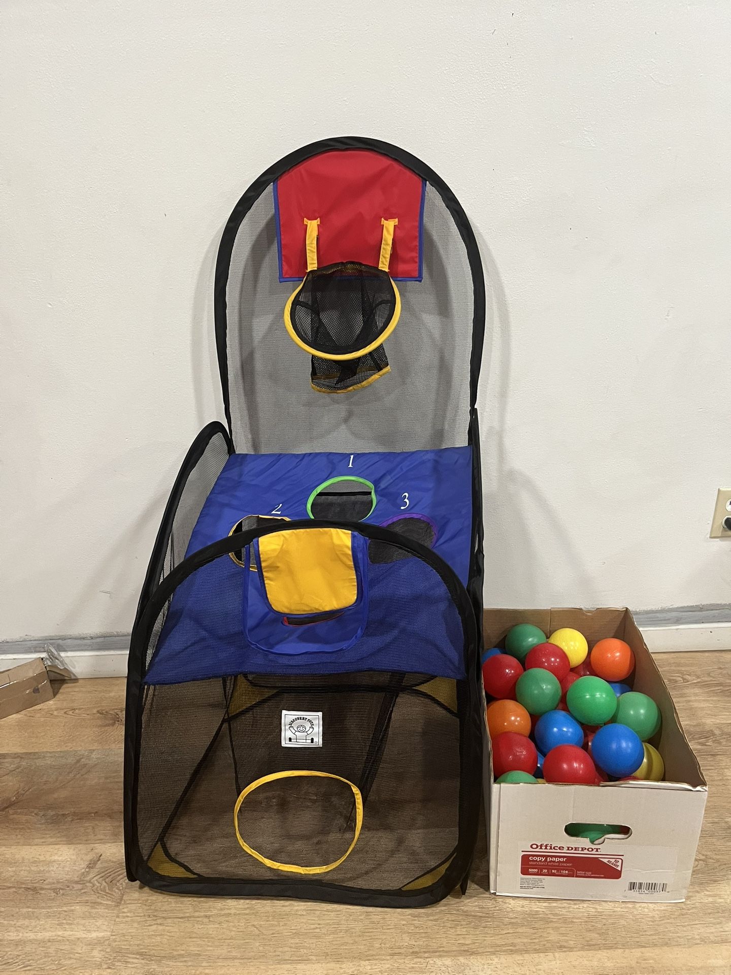 Play Hut Basketball