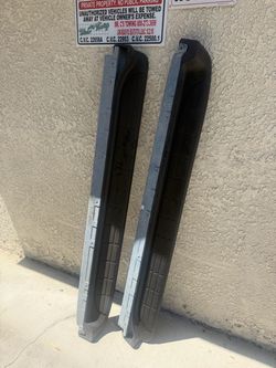 Pair of Running Boards / Side Steps for tahoe or Yukon