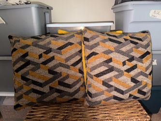 Beautiful Multi-color Pillows! Size 18x18 Square