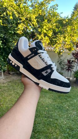 LV Trainer Black And White