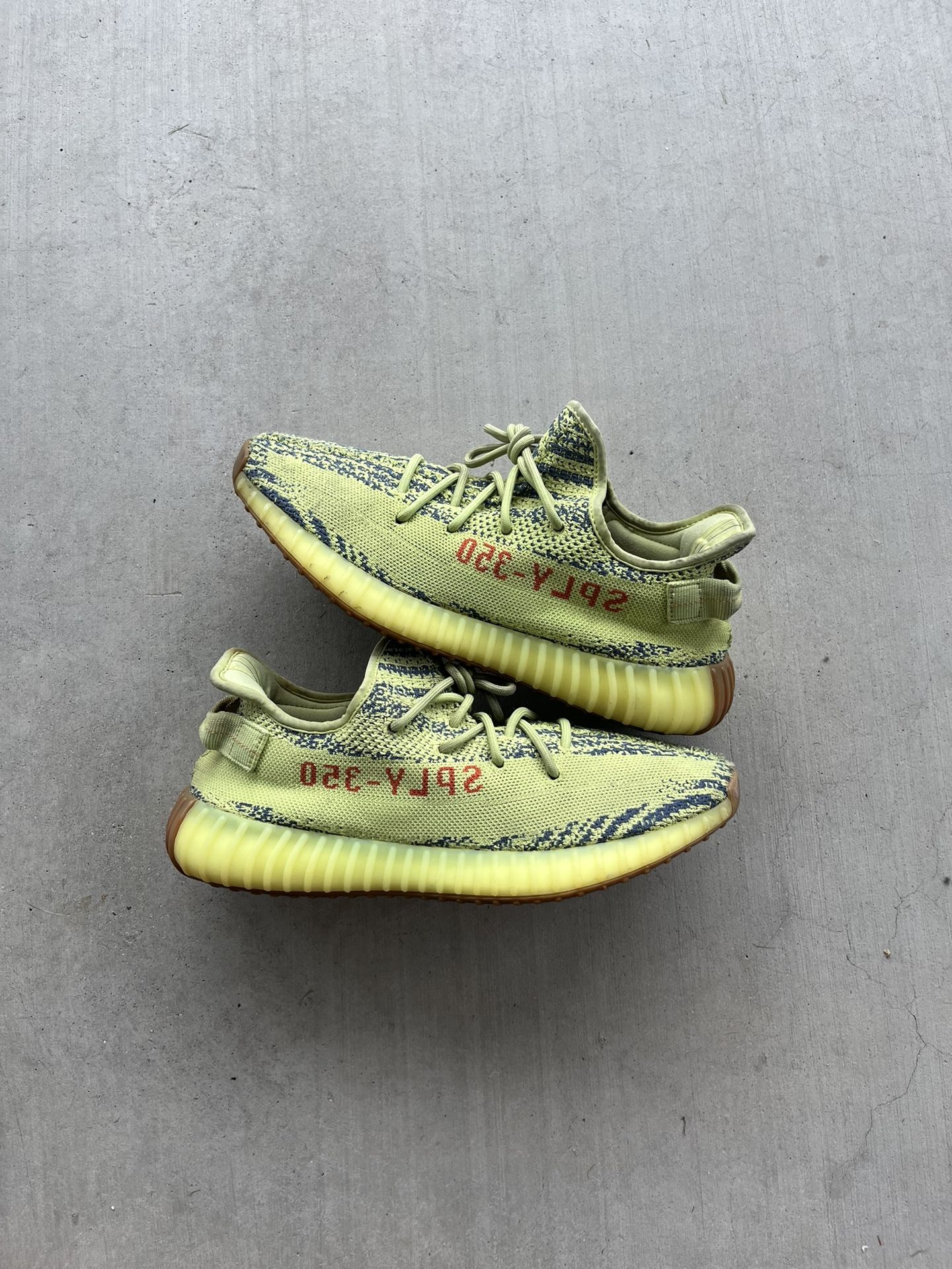 Yeezy 350 V2 Semi Frozen