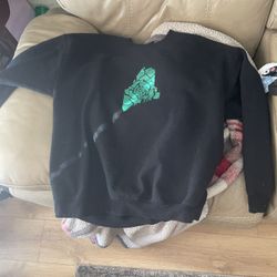 Women’s Large Black Sweatshirt Maine Logo