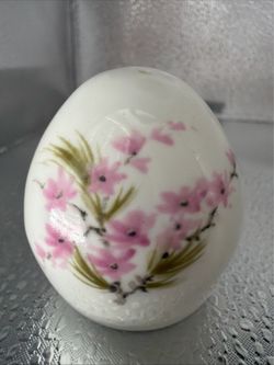 Sandford Fine Bone China Egg Shape Salt & Pepper Shakers Replacement England 2"h