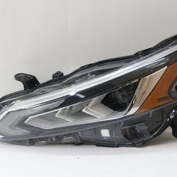 Nissan Altima Headlight 