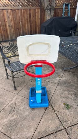 Kid basketball hoop