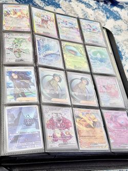 Binder With More Than 1,000 Pokémon Cards 