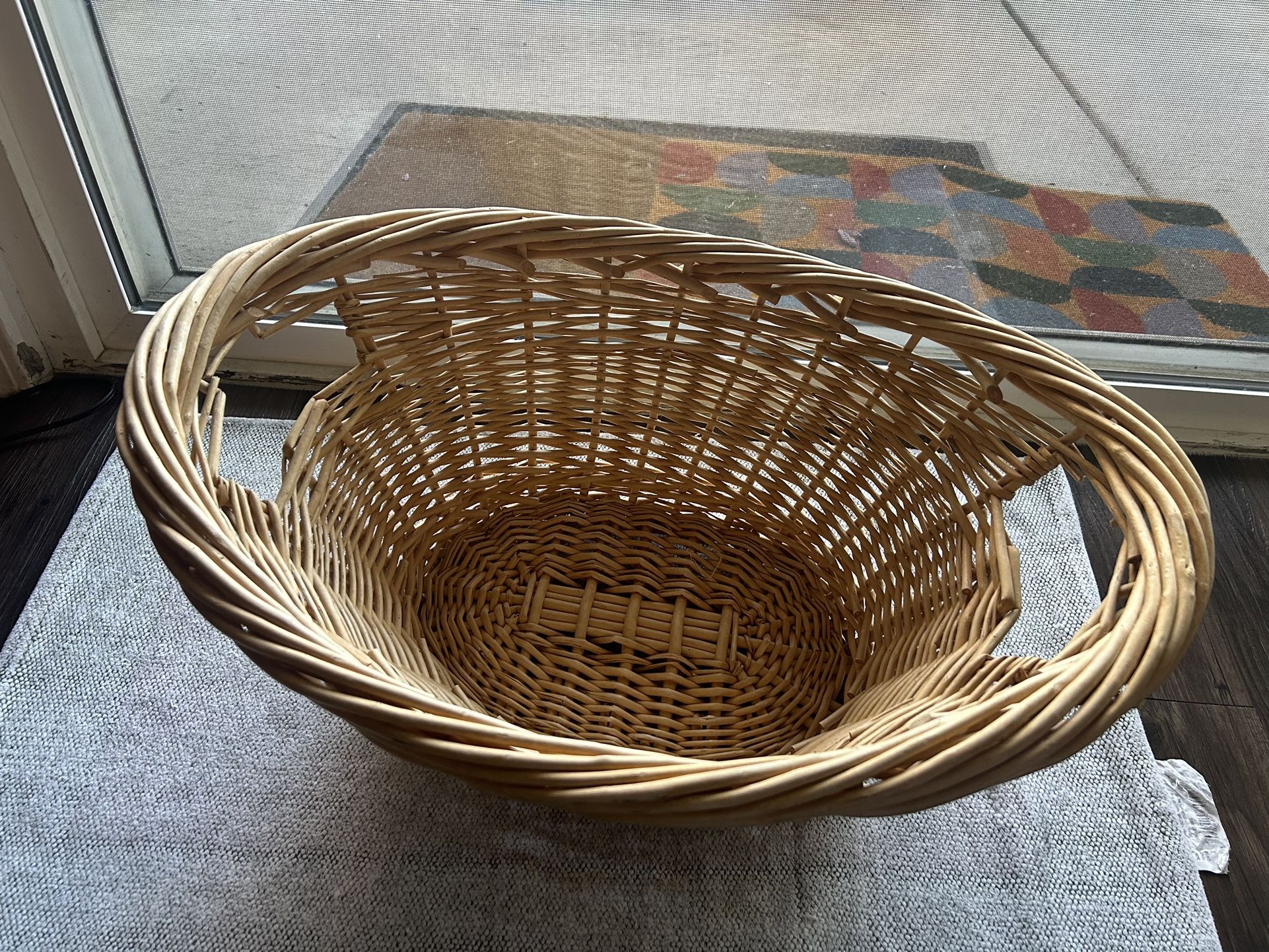 Laundry basket