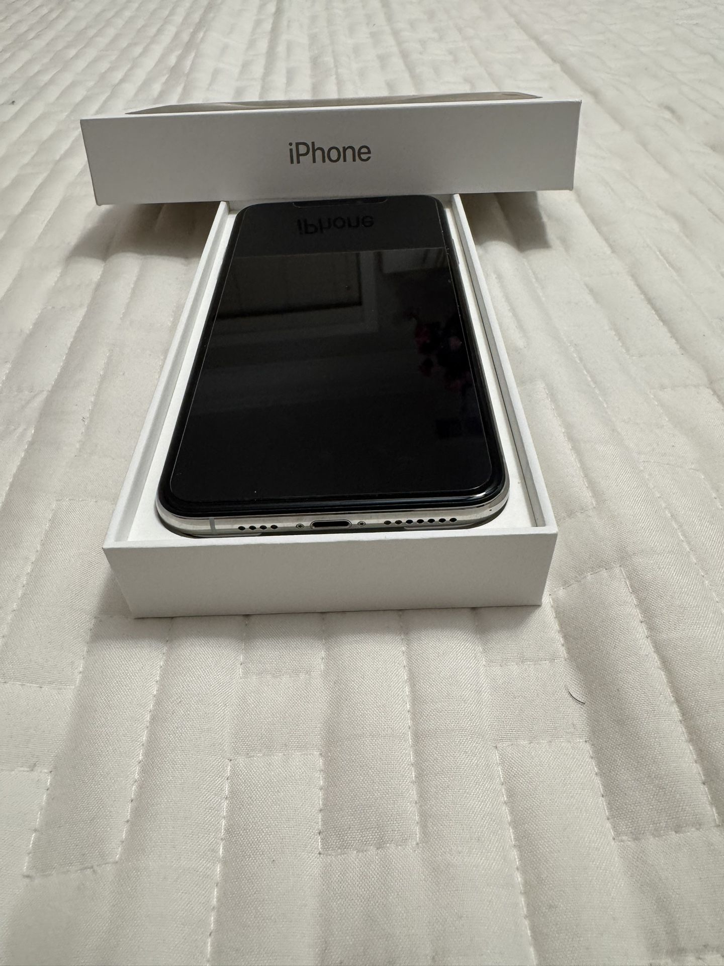 Apple iPhone XS Max 256GB Factory Unlocked