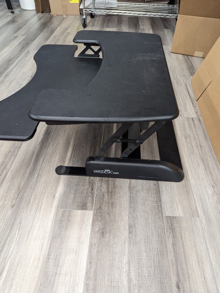 Varidesk 49900 Adjustable Standing desk