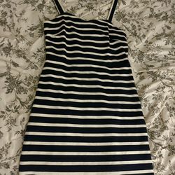 Old Navy Navy and White Striped Dress Size Small