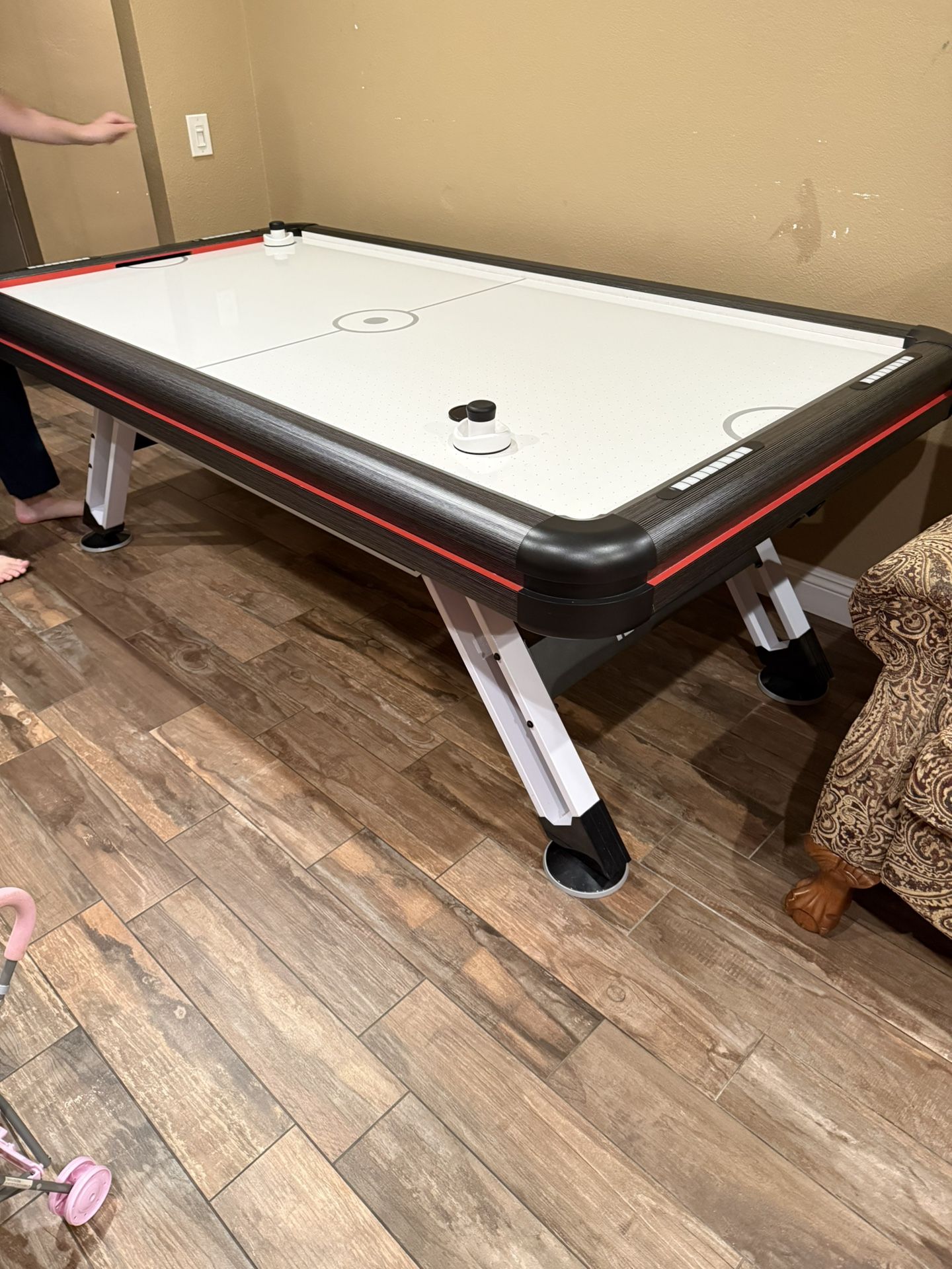 Air Hockey Table