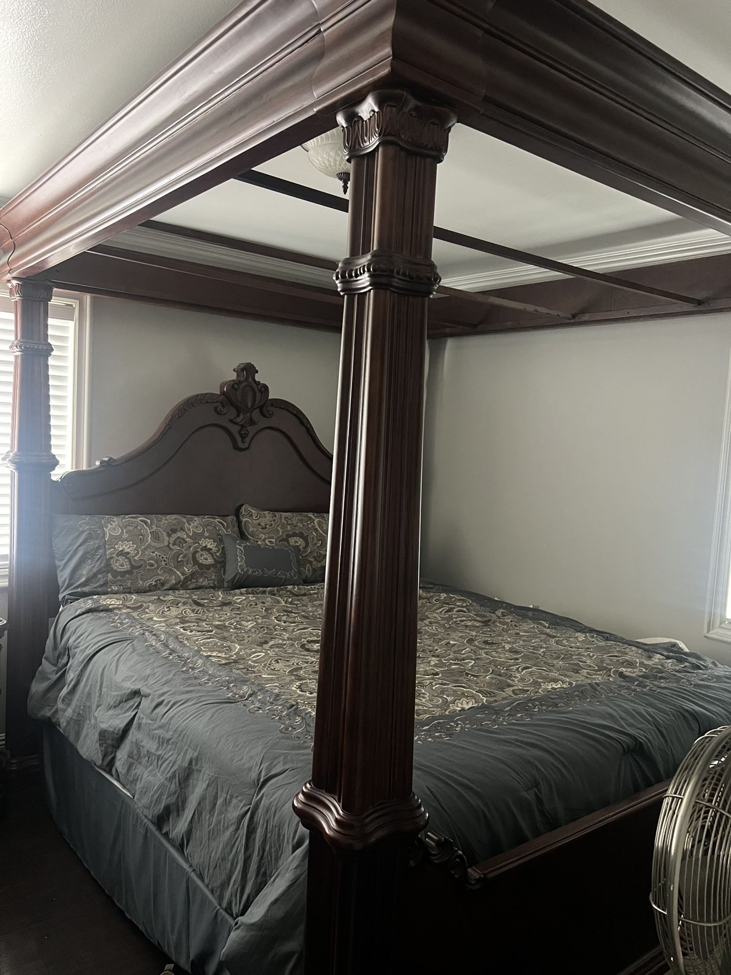 California King Bed Solid Wood