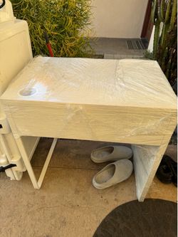 **NEW** white desk