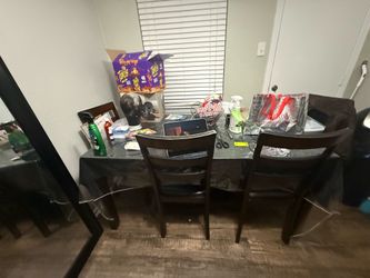 Dining Table set (pick up only)