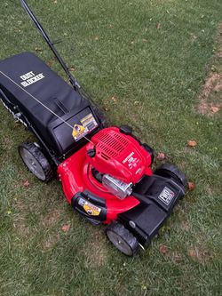 Craftsman FWD Gas-Powered Self-Propelled Lawn Mower
