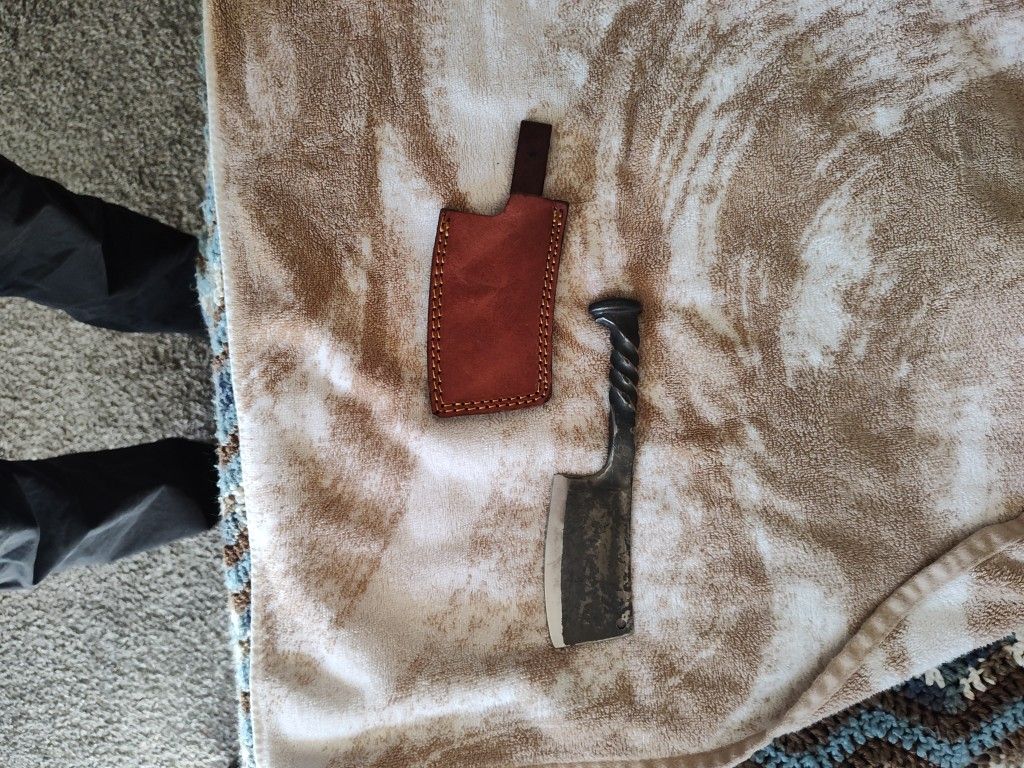 Twisted Clever With Sheath 40$