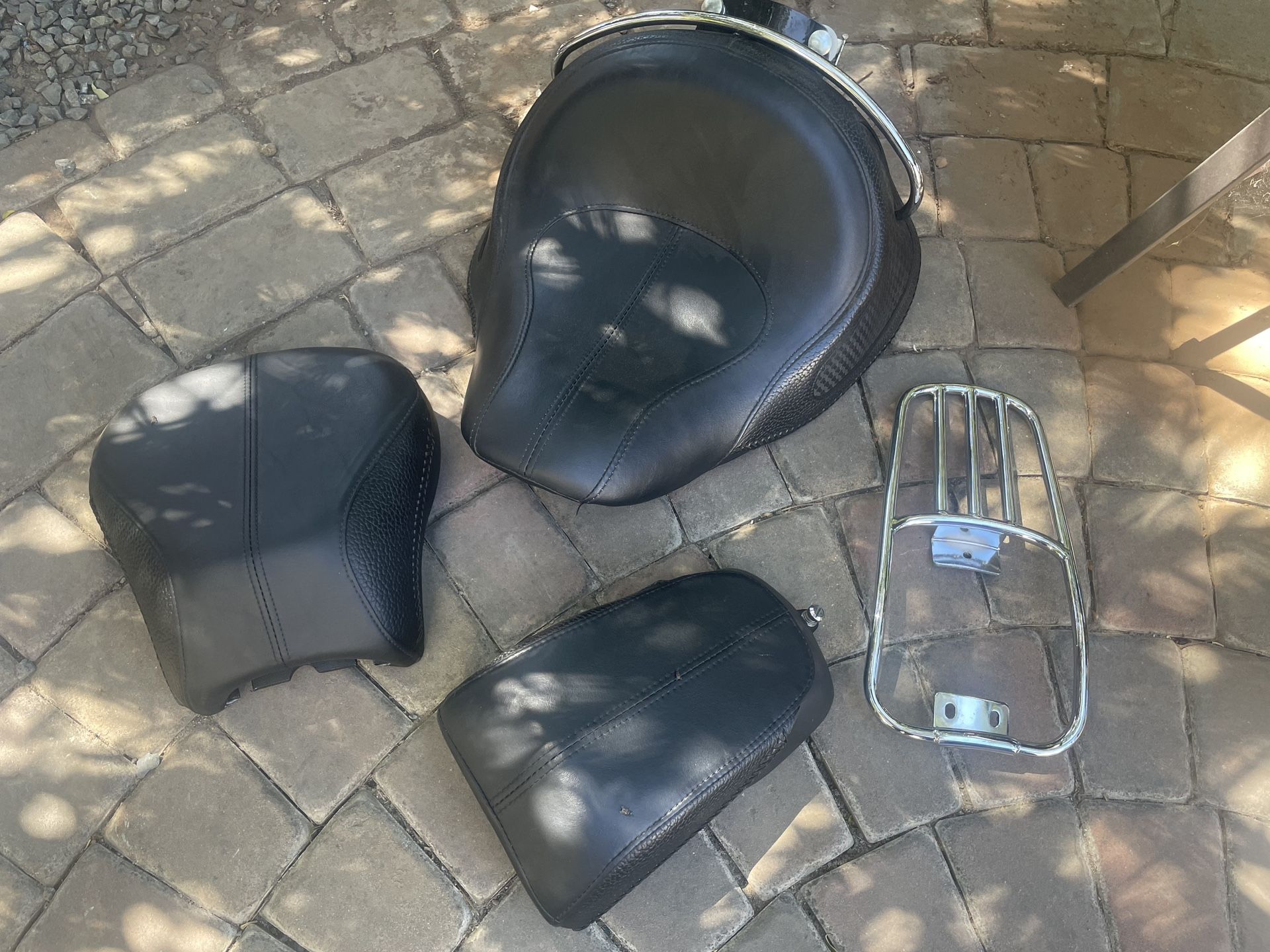 2006 Harley Davidson Softail Deluxe Solo Seat, Pillions and Luggage Rack