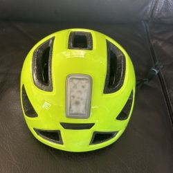 2 Bicycle Helmets