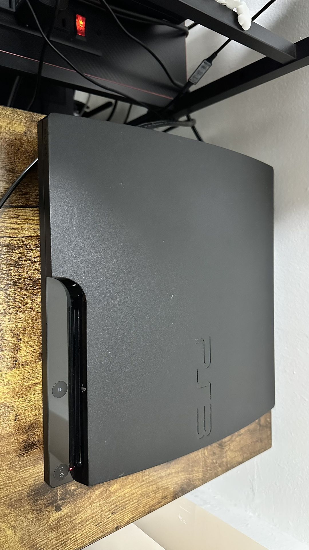 🎮 For Sale: PlayStation 3 Slim – 320GB – Excellent Condition