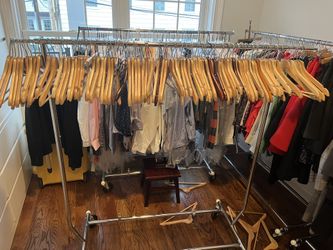 Hangers Wooden (Just Like New)