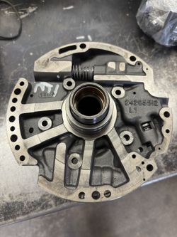 GM NOS 4L80E Front Pump Cover New